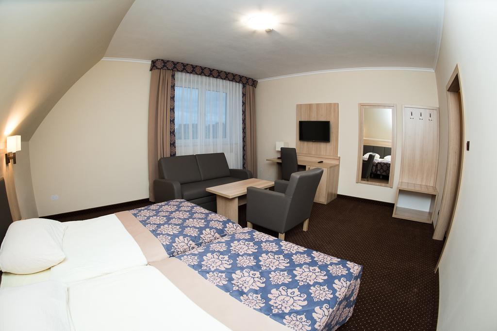 Motel Db2000 Билгорай Номер фото