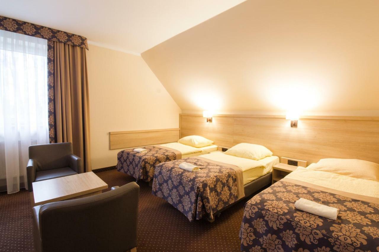 Motel Db2000 Билгорай Экстерьер фото